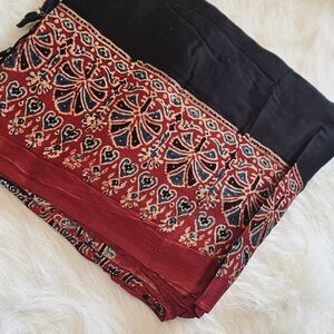 Pure 100% Modal Silk Saree With Black and Red Patterns